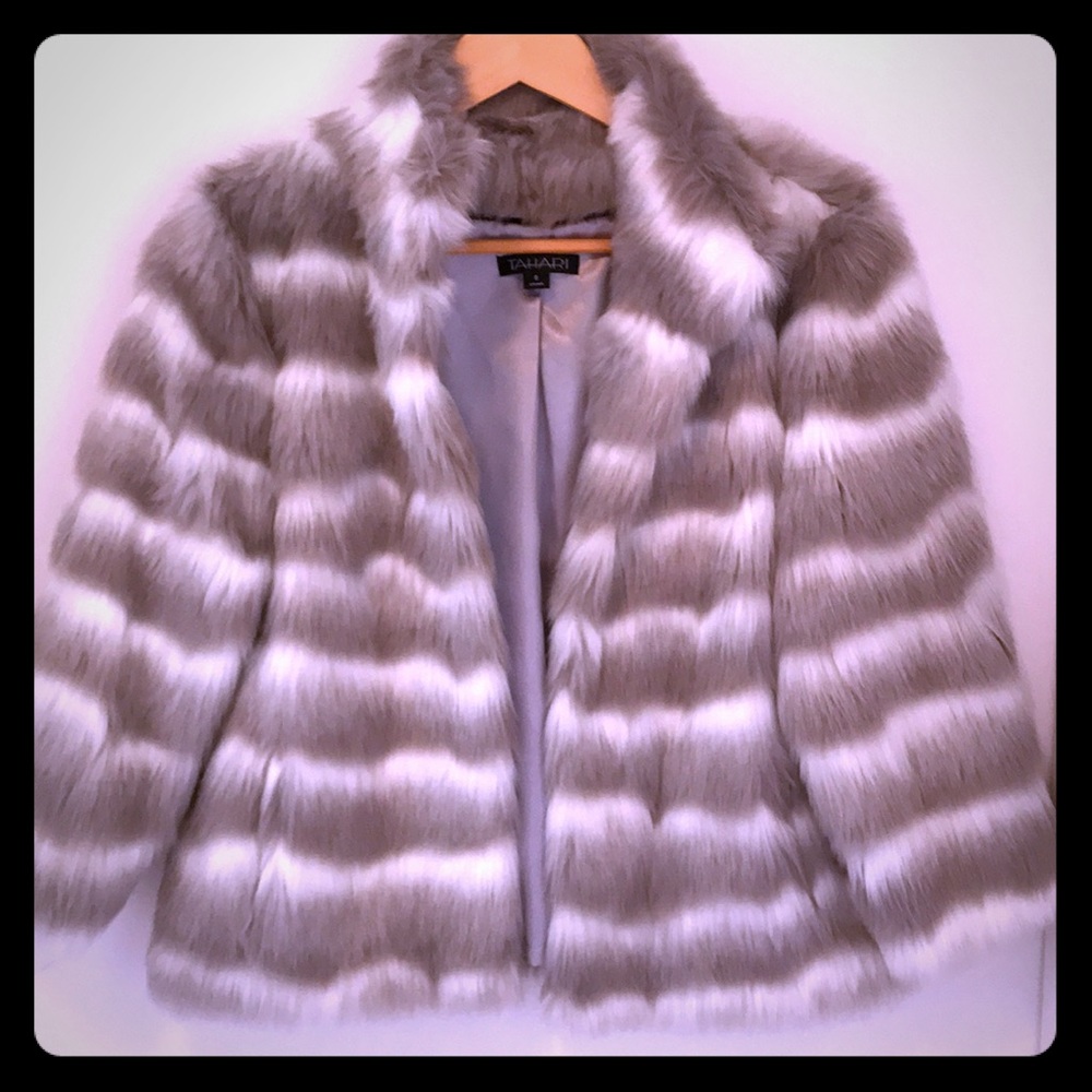 Faux fur jacket grey/silver/white FABULOUSITY